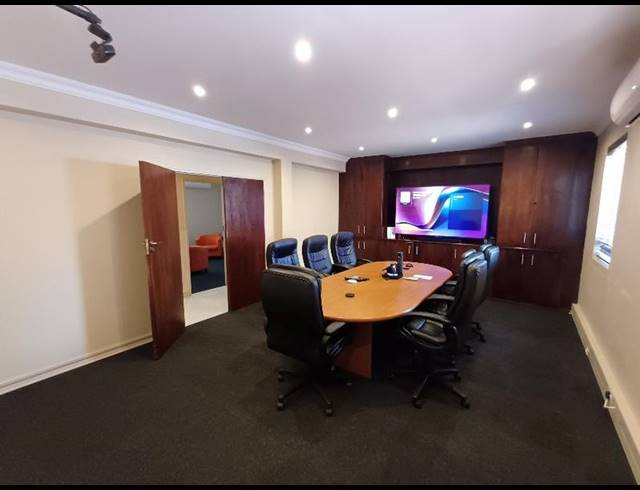 BUSINESS FOR SALE IN DIE HOEWES